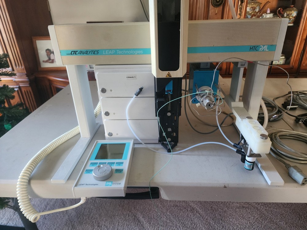 CTC Analytics HTC PAL autosampler.