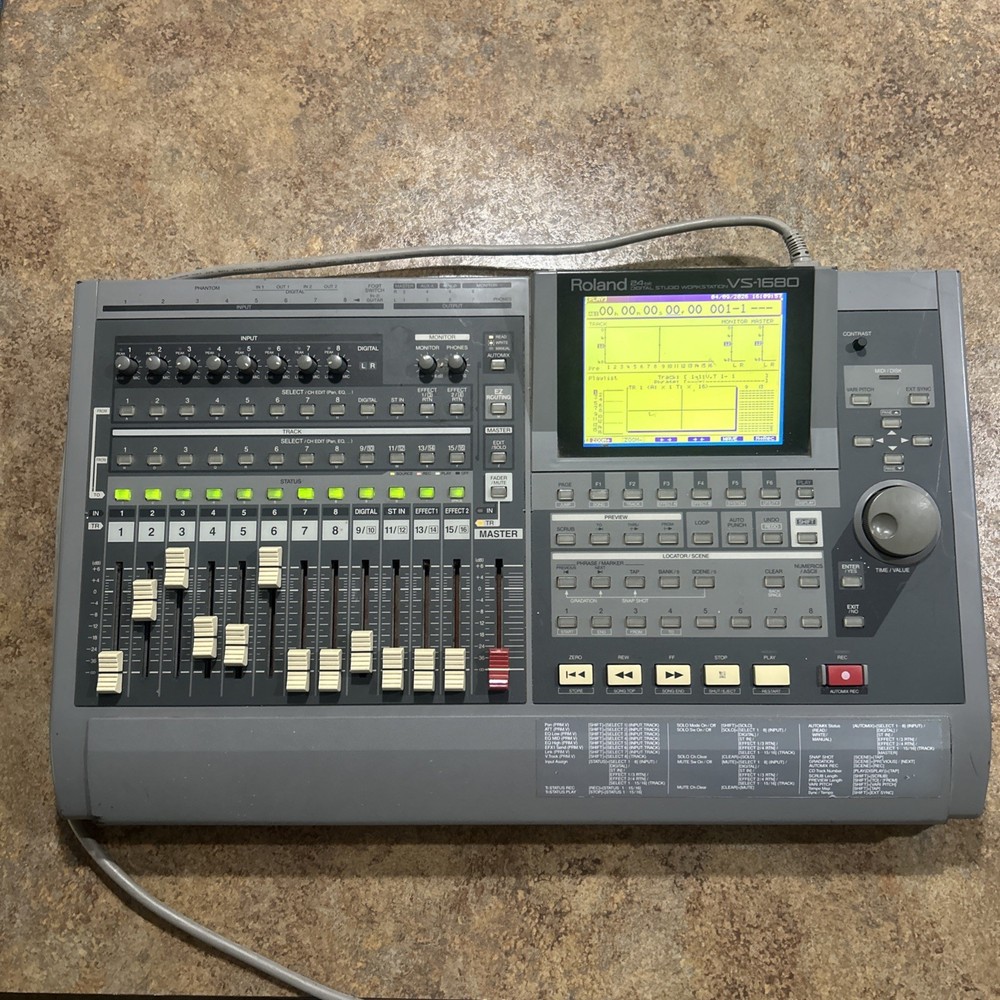 Roland VS-1680 24 bit Digital Studio Workstation
