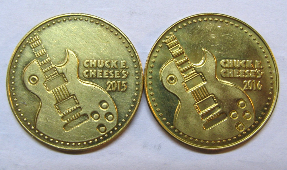 2015 & 2016 CHUCK E CHEESE ARCADE GAME BRASS COIN TOKENS *  CHUCK E.ROCKS *