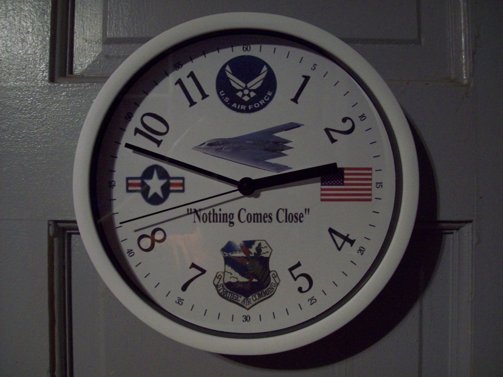 B-2 BOMBER CLOCK  AIR FORCE  USAF  B2  SAC