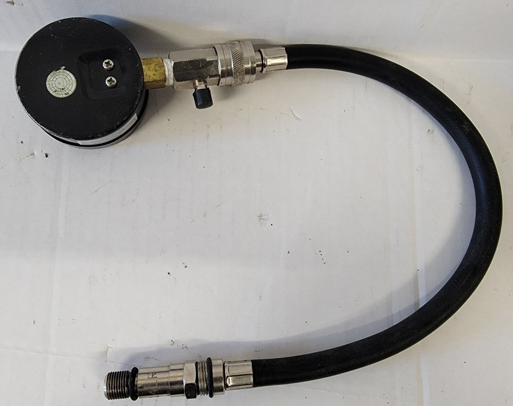 COMPRESSION TESTER TESTING GAUGE GAGE Kpa X 100