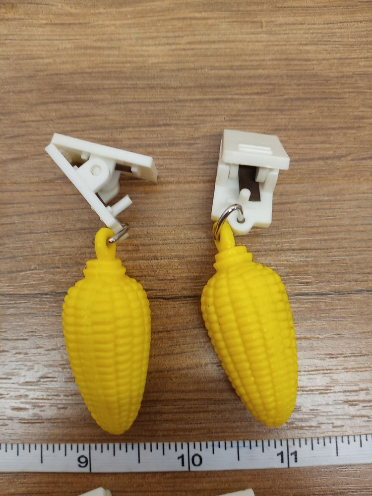 8 Corn On The Cob Table Cloth Wrights With Spring Clips