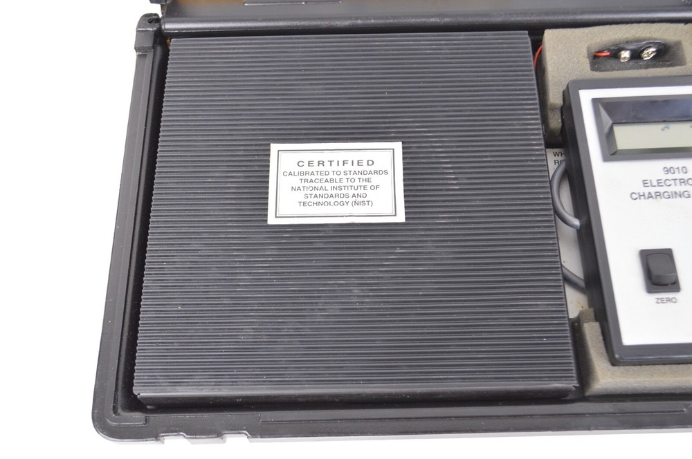 TIF Instruments 9010 Electronic Refrigerant Charging Scale in Case WORKS!