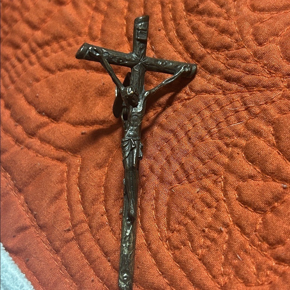 Antique-Style Silver Cross Clamp Set