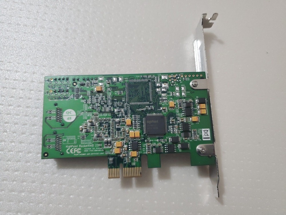 HighPoint RocketRAID 2300 PCI Express to SATA II Controller Card Host Adapter