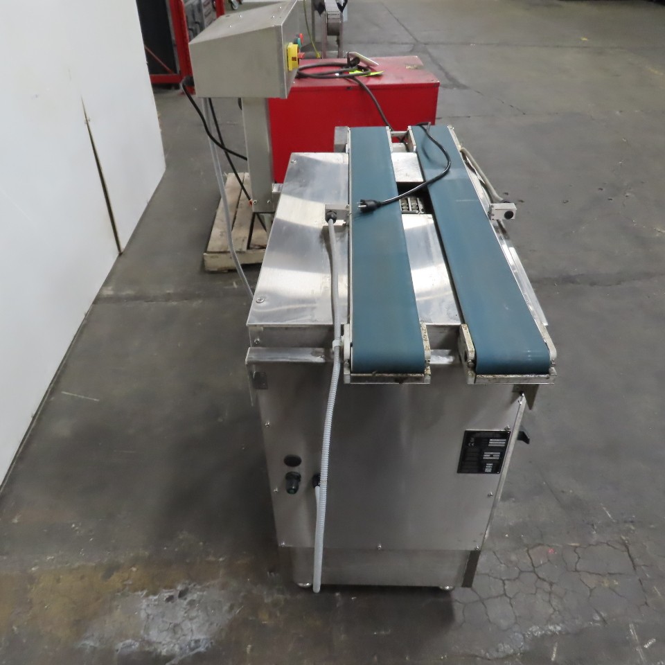 DIGI BLLA Automatic Weigh Labeler Machine 110V 1PH (Applicator Needs Work)