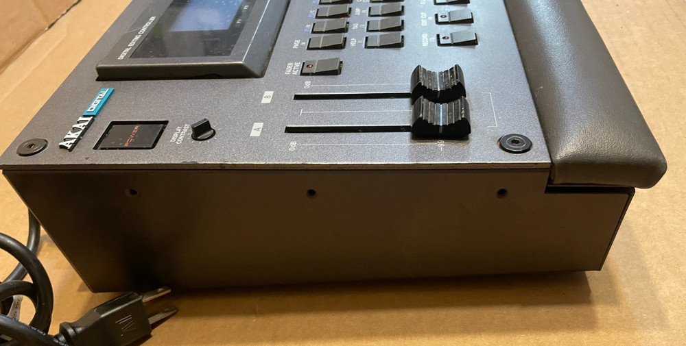 Akai Digital Editing Controller Unit - Model DL1000