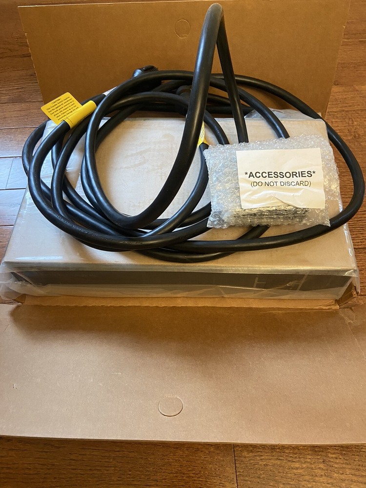 Server Technology Inc. CX-16HFF2C452 Fail Safe Transfer Switch