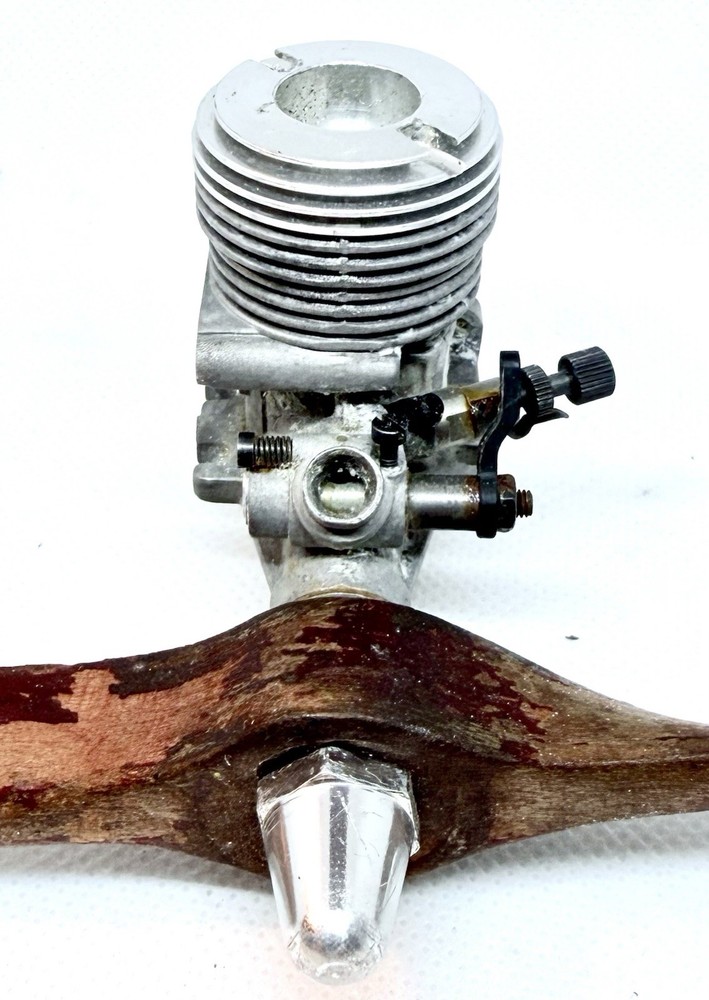 Vintage RC Airplane Engine GP 7