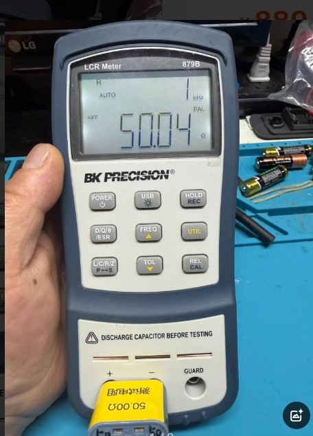 BK B&K Precision 879B