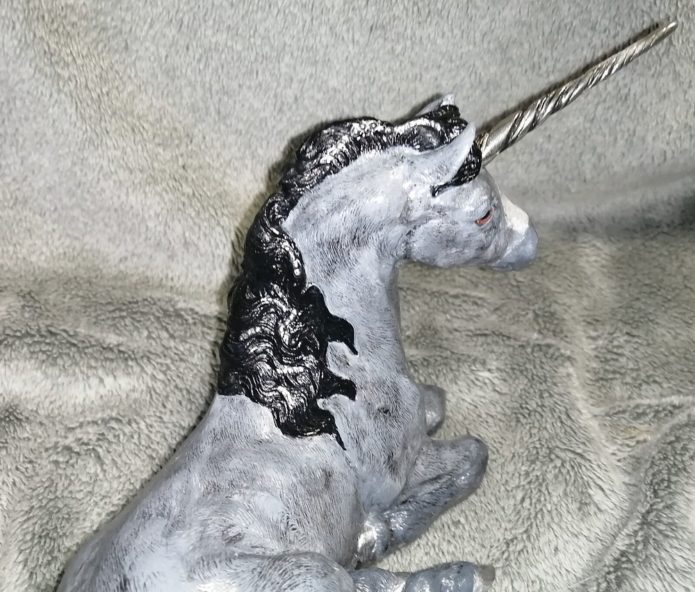 Windstone PYO Unicorn Mint Condition Hand Painted