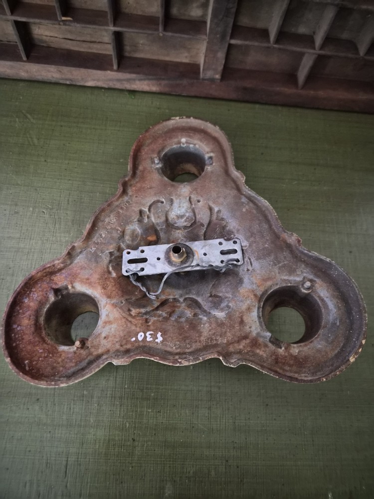 ART DECO THREE-LIGHT CEILING LIGHT FIXTURE FLUSH MOUNT 1930'S CAST IRON