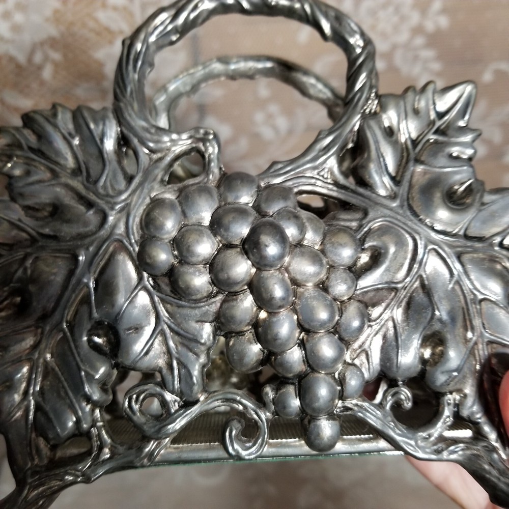 Godinger Letter Napkin Holder Silver Plated 1994 Grape & Leaf Design