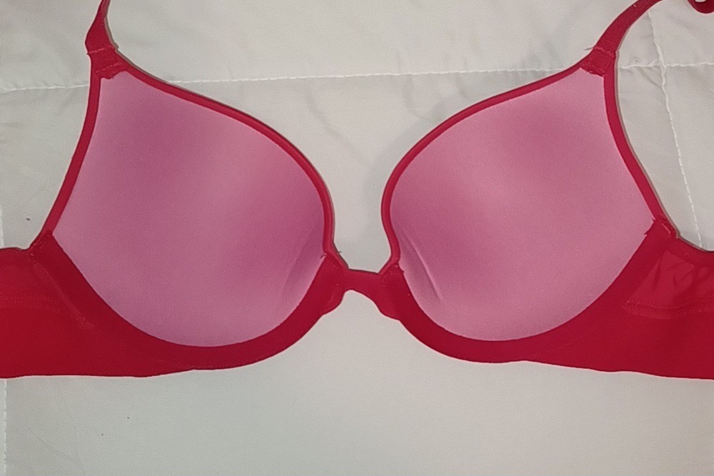 PINK VS 32A Wear-Everywhere Push-Up Bra