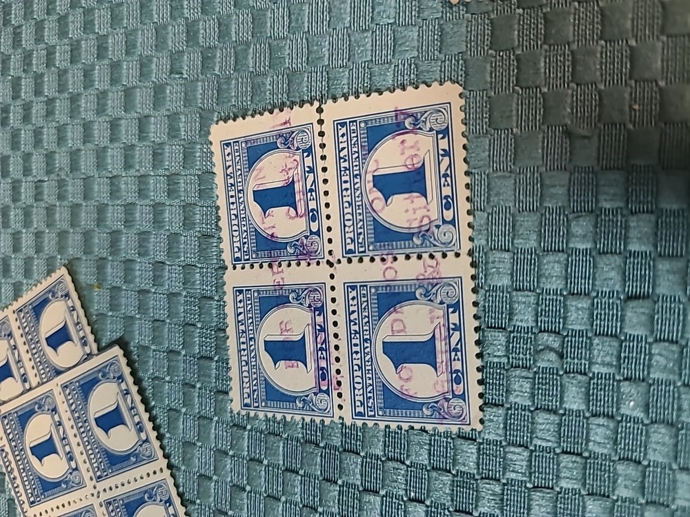 Vtg. 1 Cent Stamps