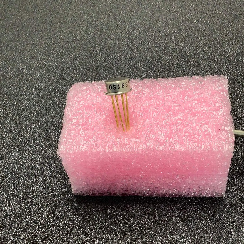 DS1632H - NSC - CMOS Dual Peripheral Driver