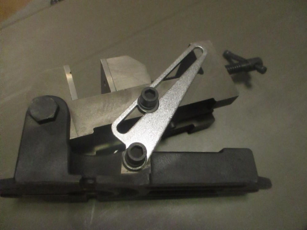 Dayton 4Tk07 4" Machine Vise With Angle Base