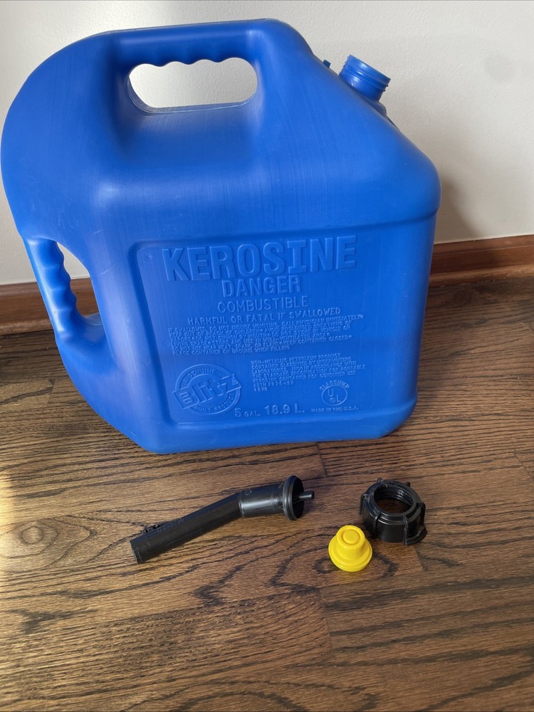 BLITZ 5 GAL PLASTIC KEROSENE CAN SELF VENTING #50877
