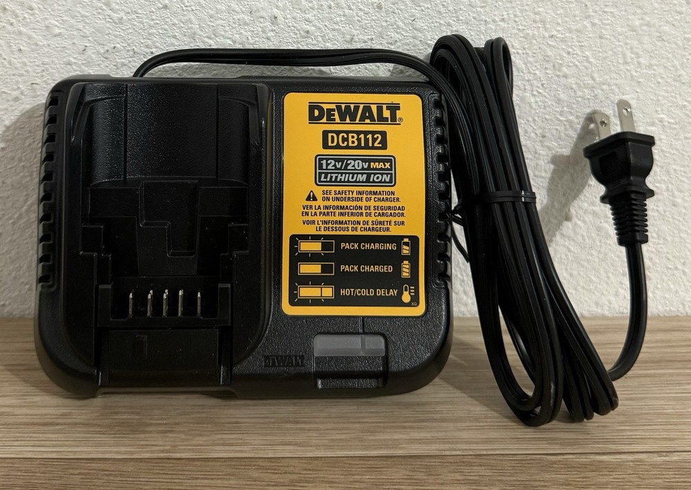 DEWALT DCF845D1E1 20V MAX XR Impact Driver Kit