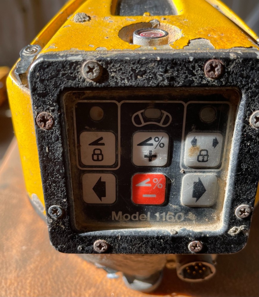Spectra-Physics Dialgrade 1160 Pipe Laser Set With Case (Untested)