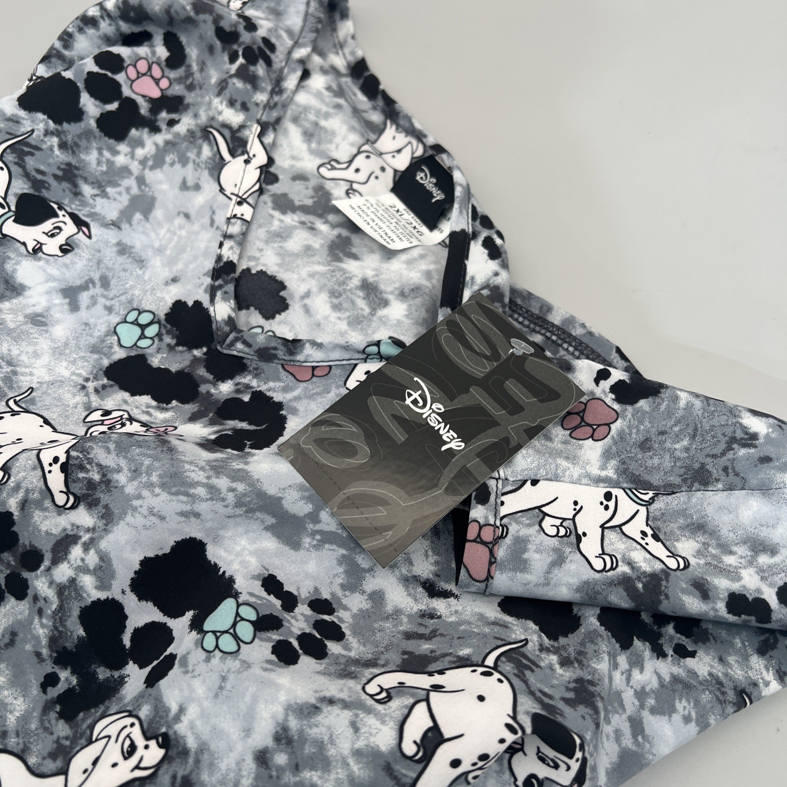 Disney Women’s 101 Dalmatians Fashion Scrub Top Size 2XL New