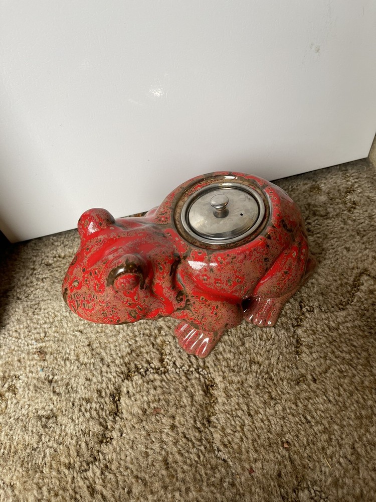 Ceramic Frog - Clean Burn Tabletop Torch - Red & Brown