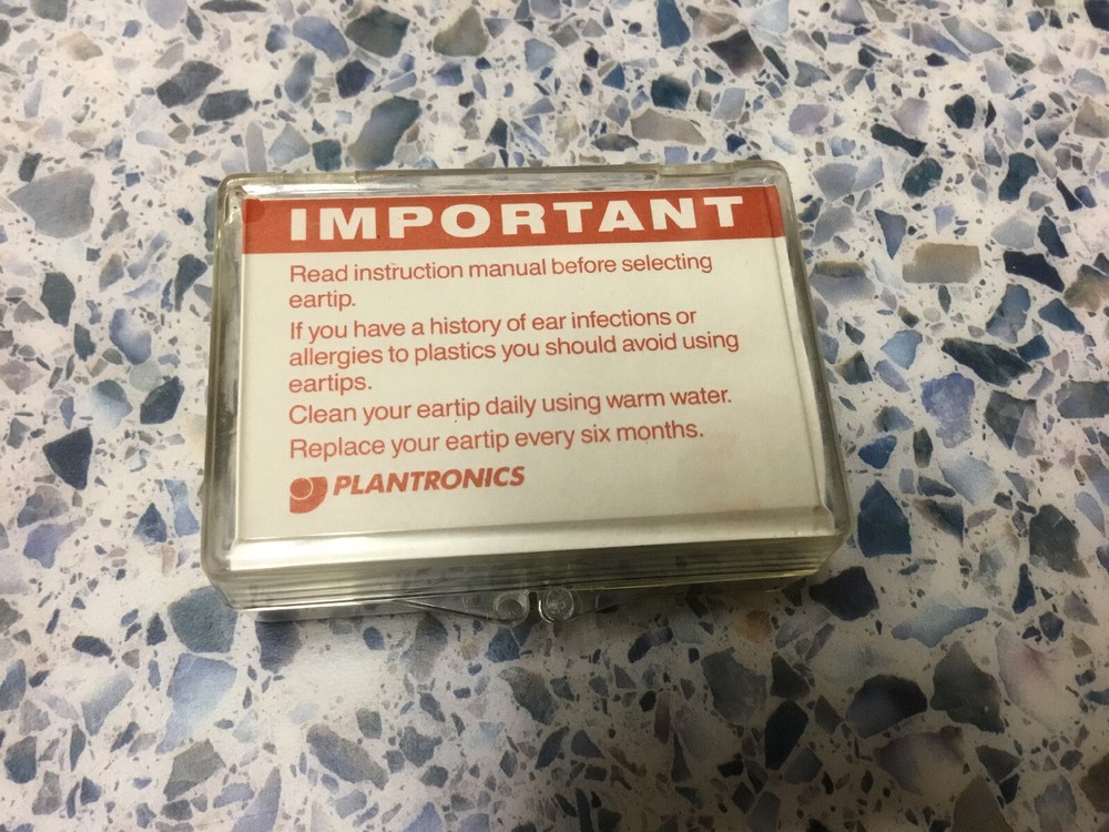 PLANTRONICS EAR TIP & CASE 07165-00