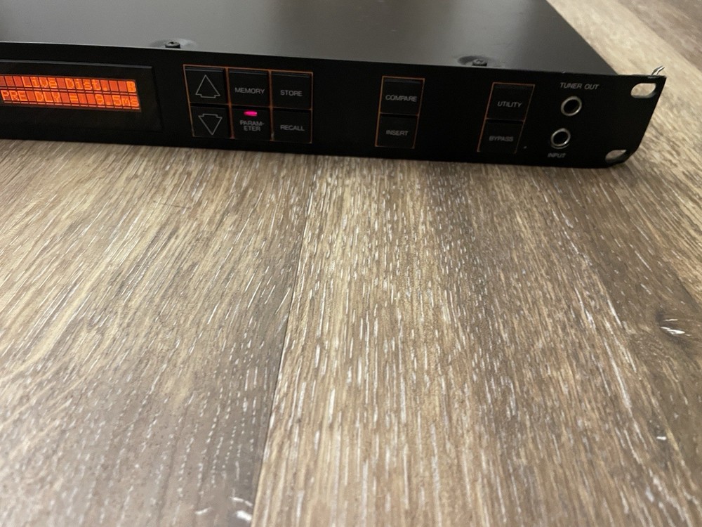 Yamaha GEP50 Guitar Effects Processor – Multi-Effects Rack Unit