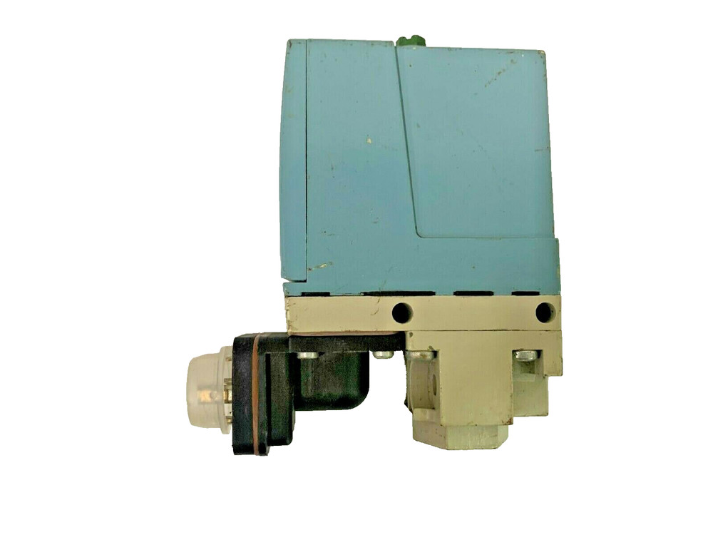 Telemecanique SquareD XMLBM05A2C11 Adjustable Pressure Switch -0.3 ~ 5 bar