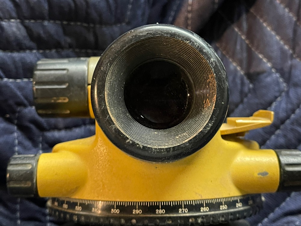 Topcon AT-G7n automatic level construction level With Case