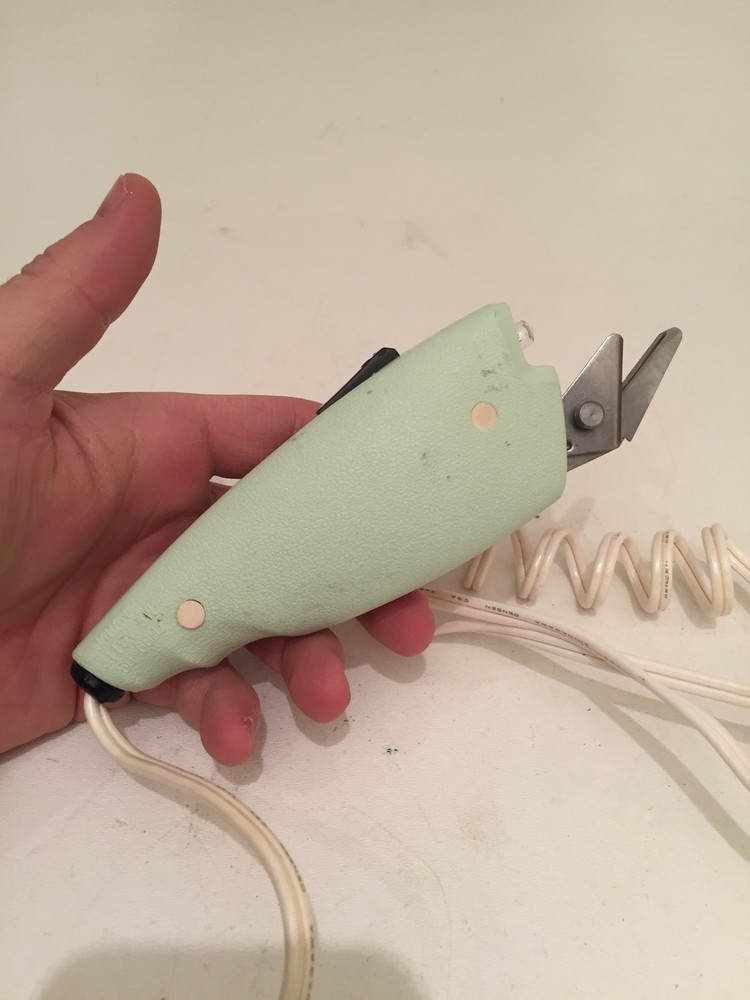 Vintage 1960's Pure-Kut Automatic Scissors with light #2500