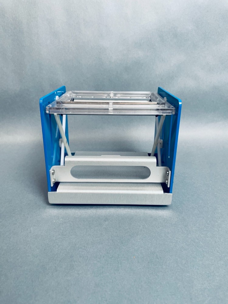 Labcon Pagoda Loader Pipet Tip Reloading System Blue