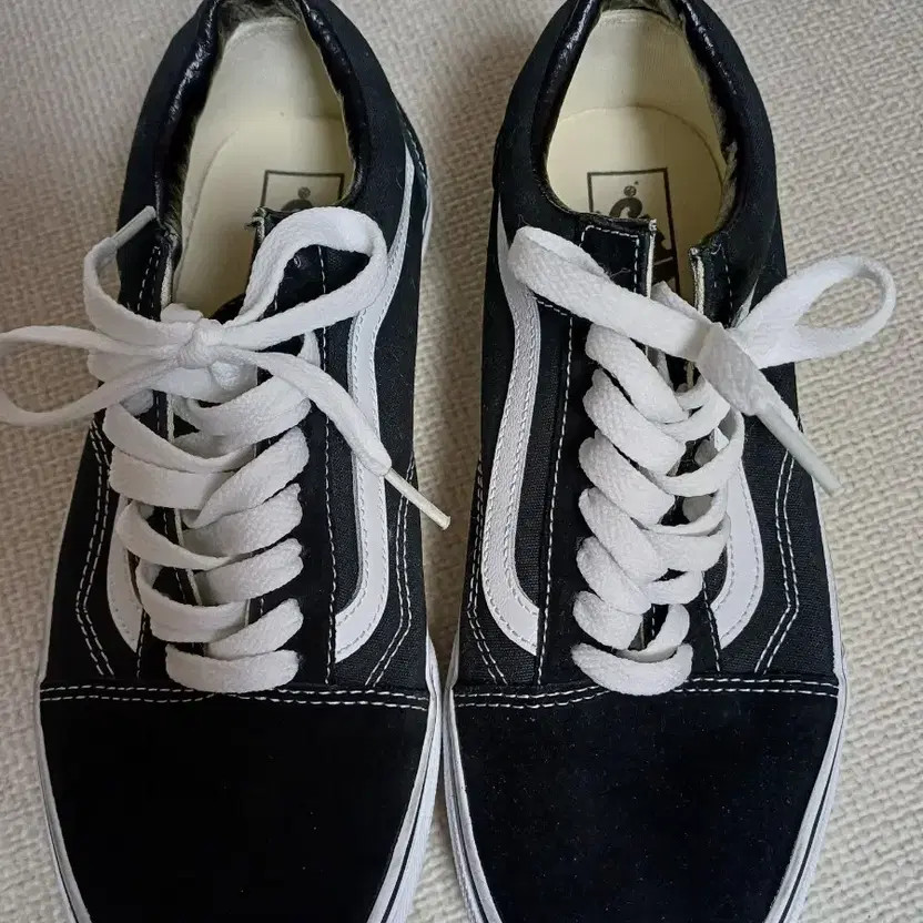 Vans Old Skool Black/White Sneakers