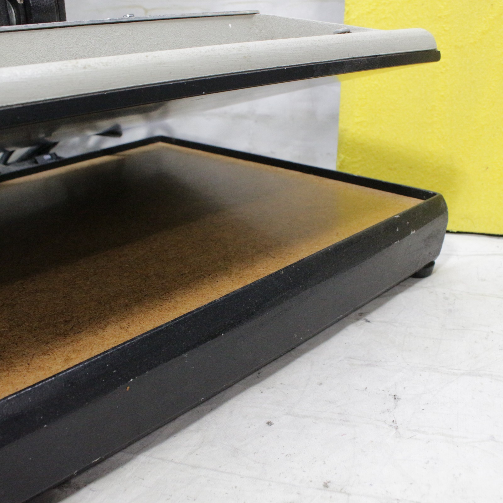 Seal Products - Seal Compress 110S Dry Mounting Laminating Press 15" x 12"