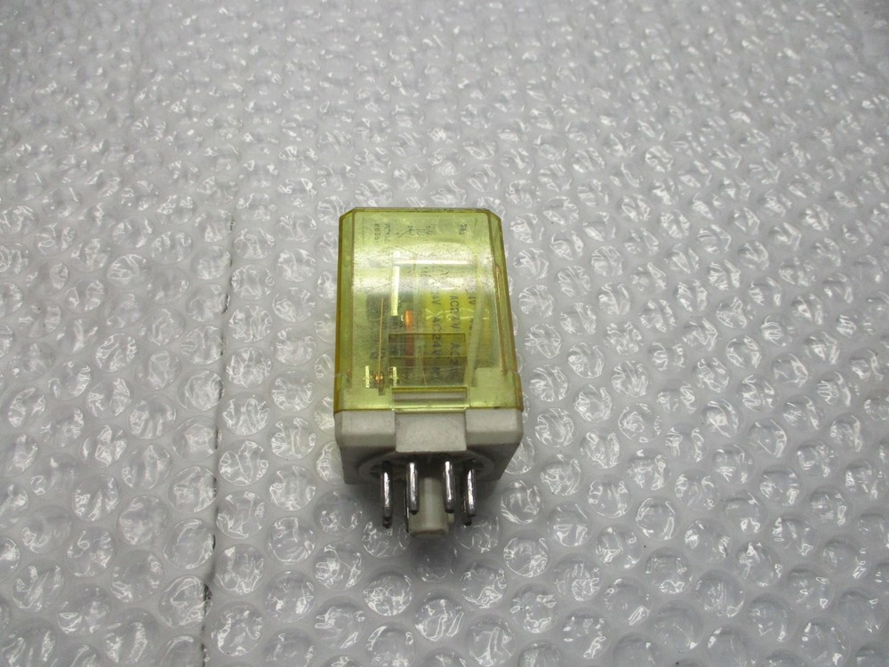 IDEC RR2P-U RELAY 24V NSNP