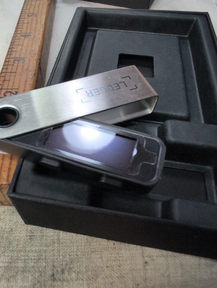 Ledger - Nano S Plus Crypto Hardware Wallet - Open Box - Distressed Packaging