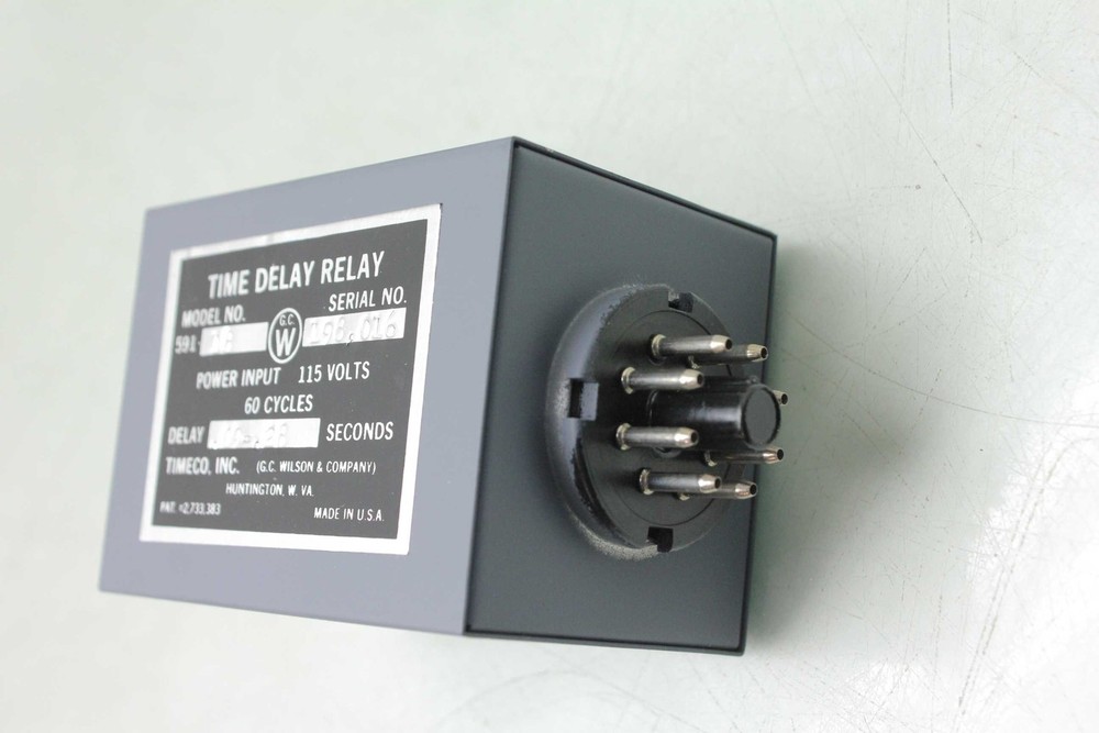 New TIMECO 591-18 AC Time Delay Socket Relay / .09 - .28 Delay Seconds