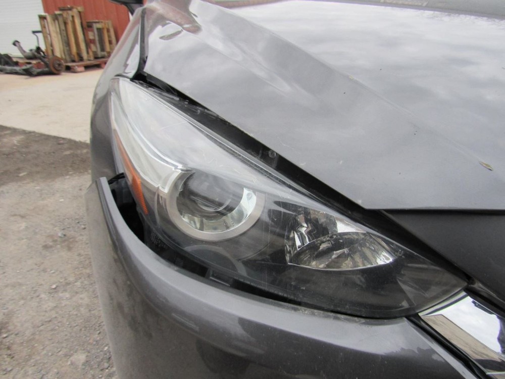 3 2017 Glove Box 1104505