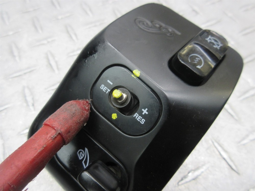 2018 18-23 Indian Challenger OEM Right Handlebar Switch Control Assy
