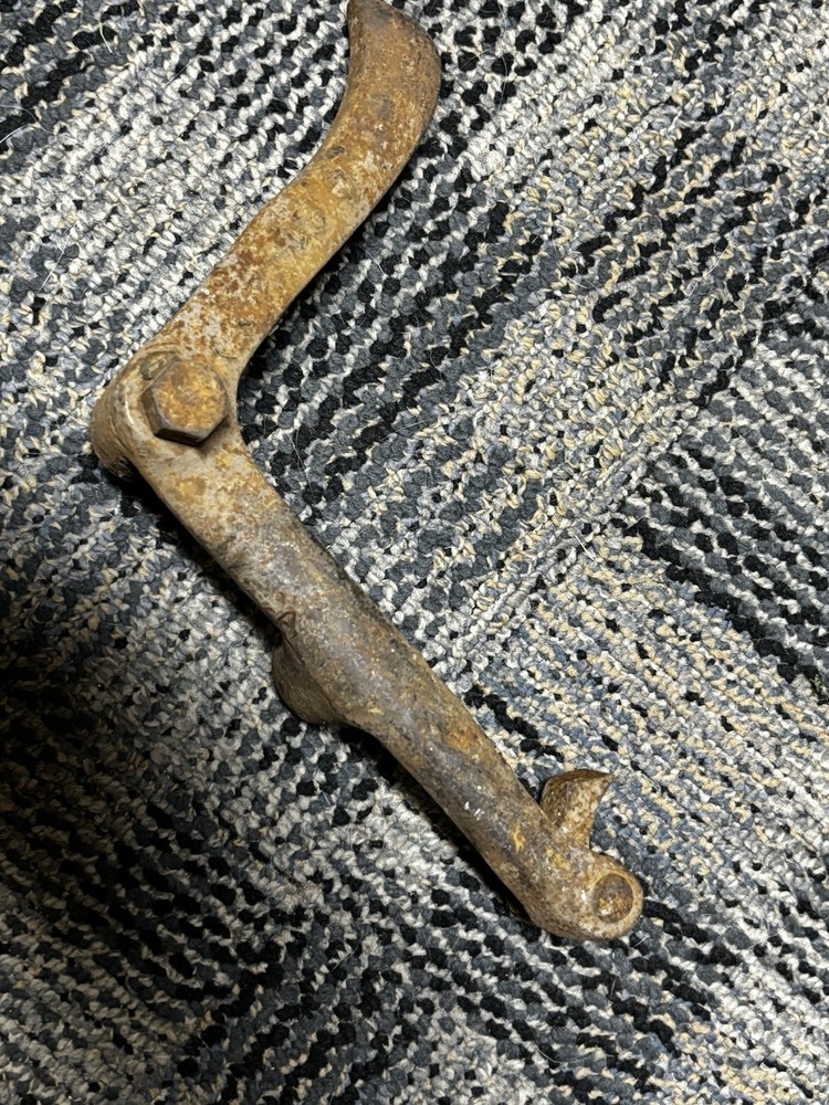 antique  blacksmith "C21"  POST DRILL ADVANCE ARM anvil FORGE INTEREST