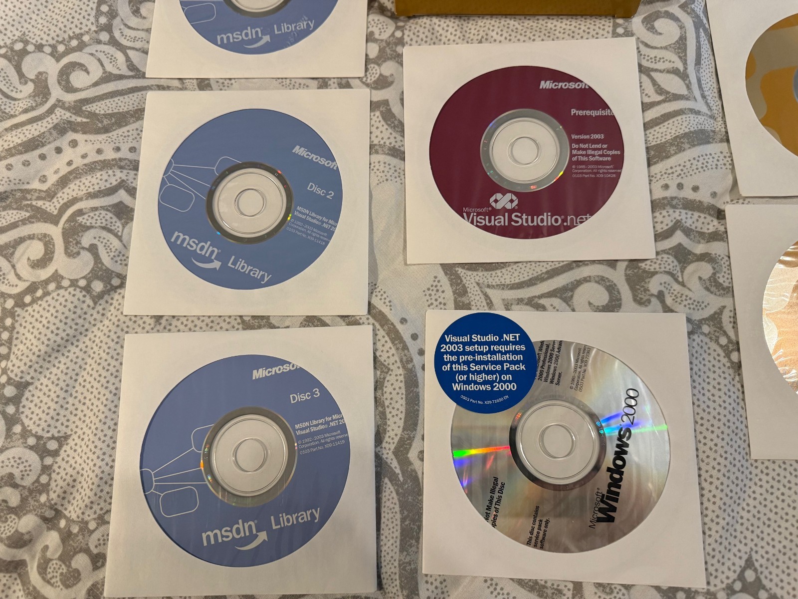 MICROSOFT VISUAL STUDIO.NET ACADEMIC, VERSION 2003 10 CD w/Product Key VG