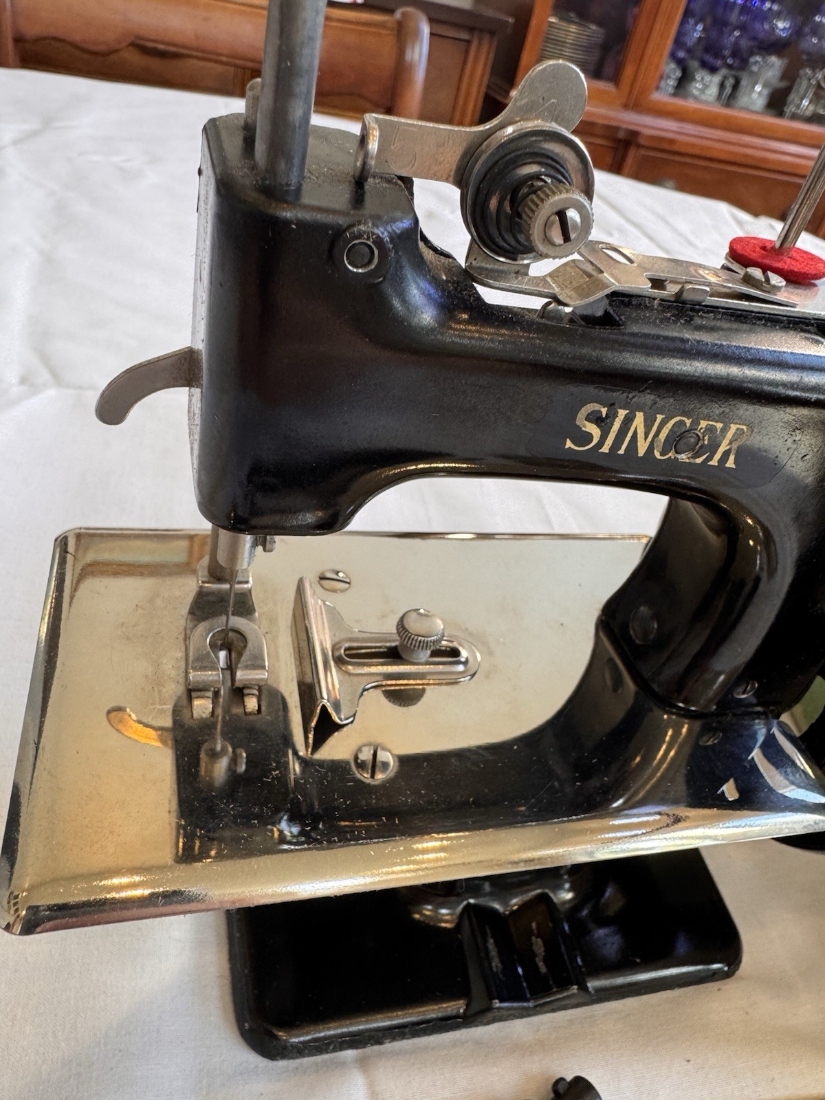 Singer Sewhandy Model 20 Child’s Sewing Machine with clamp & orig box