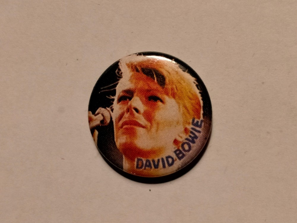 David Bowie music pop group vintage SMALL BUTTON 14