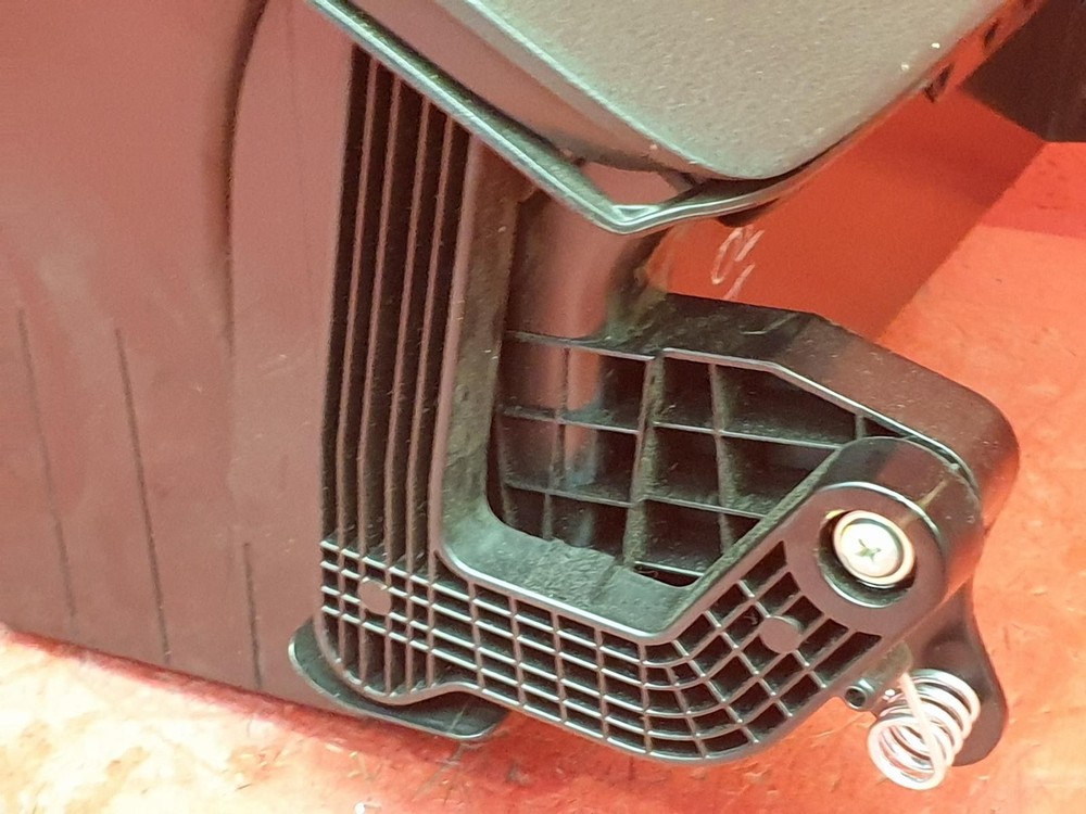 NISSAN NOTE GLOVEBOX 2014