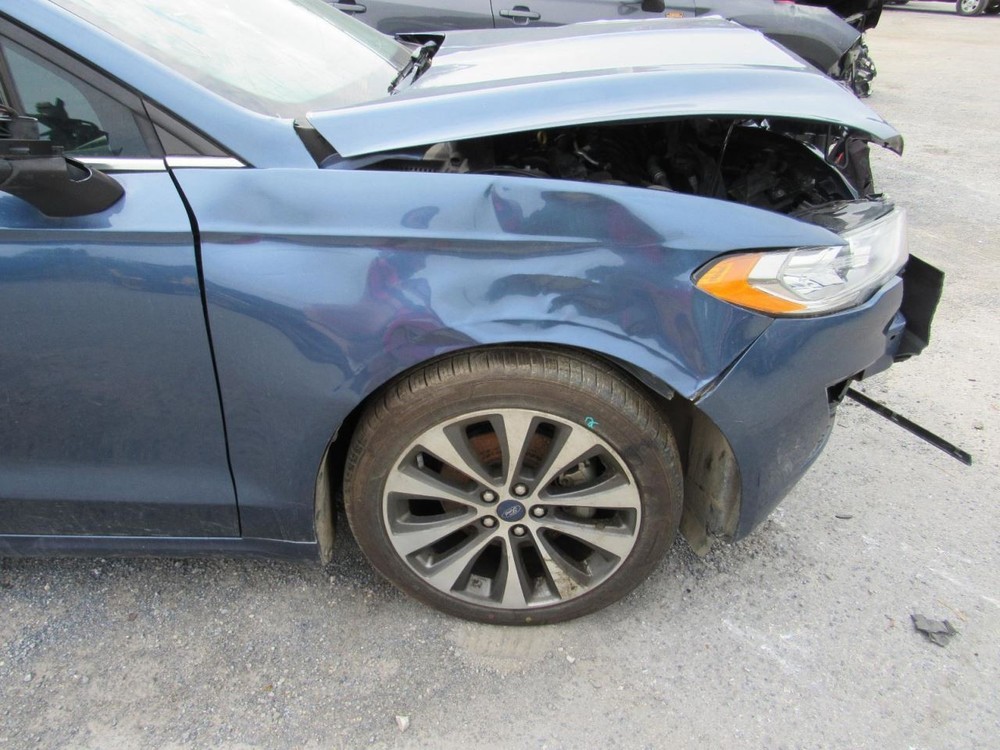 FUSION 2019 Glove Box 1067155