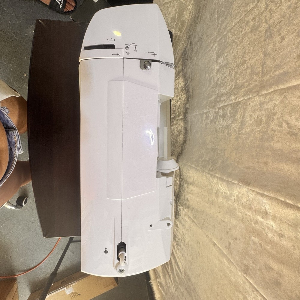 Singer Brilliance 6199 Electronic Sewing Machine