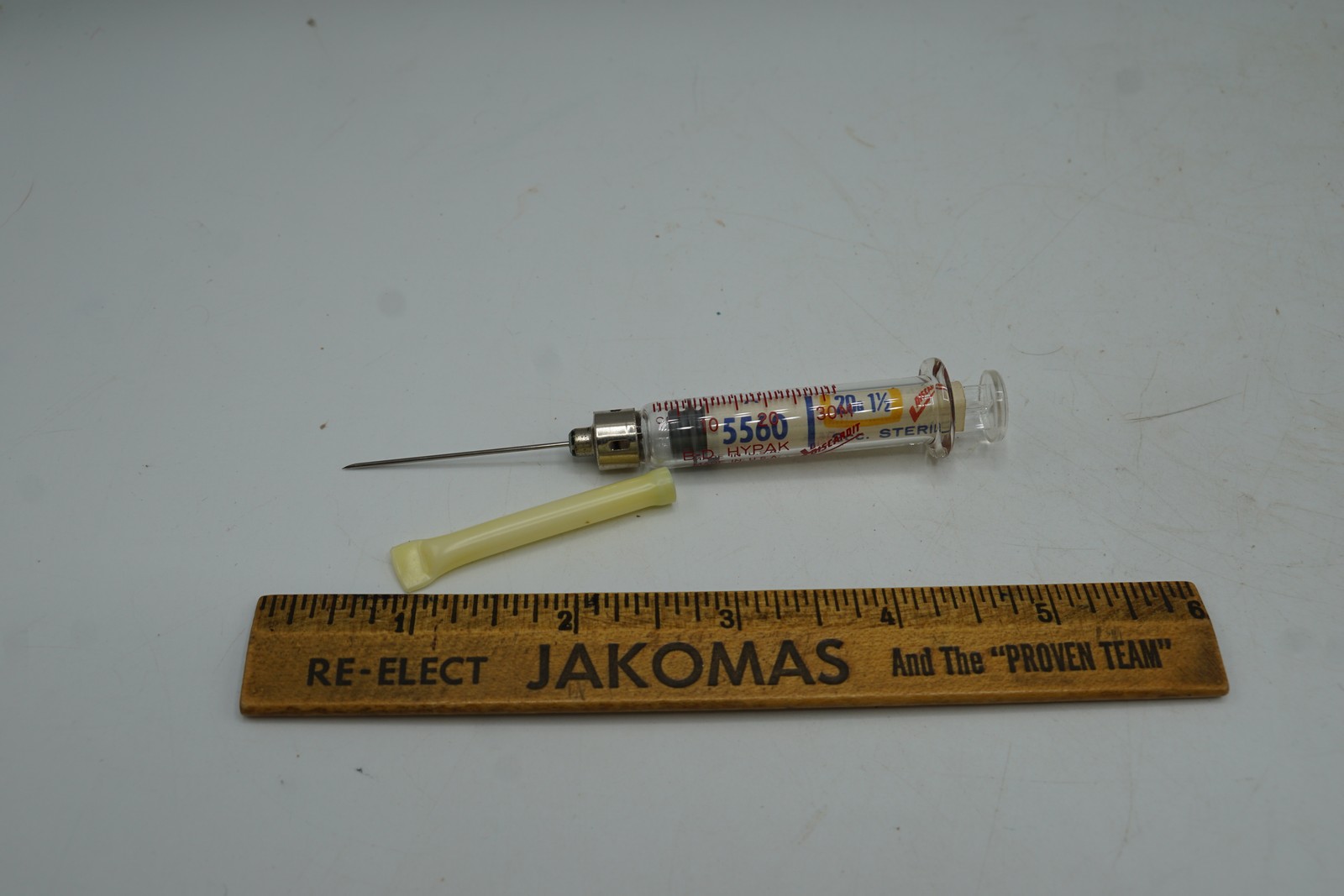 Vintage B-D Yale Luer-Lok Glass Syringe 5560 Hypak Sterile Needle Medical Antiqu