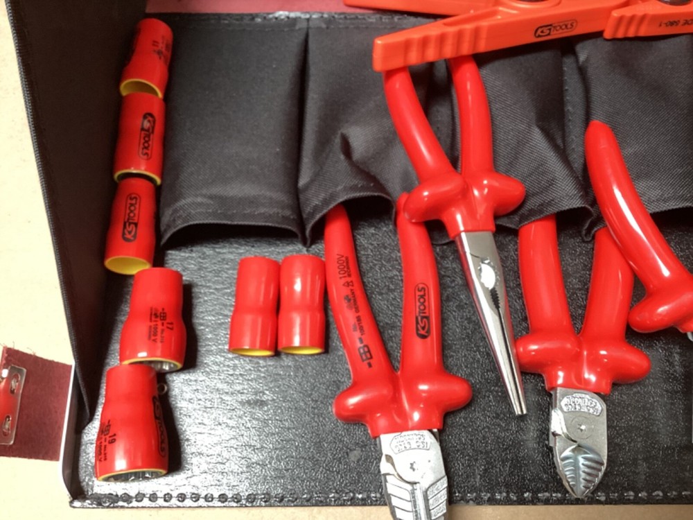 KS TOOLS 117.1830 - INSULATED TOOL SET