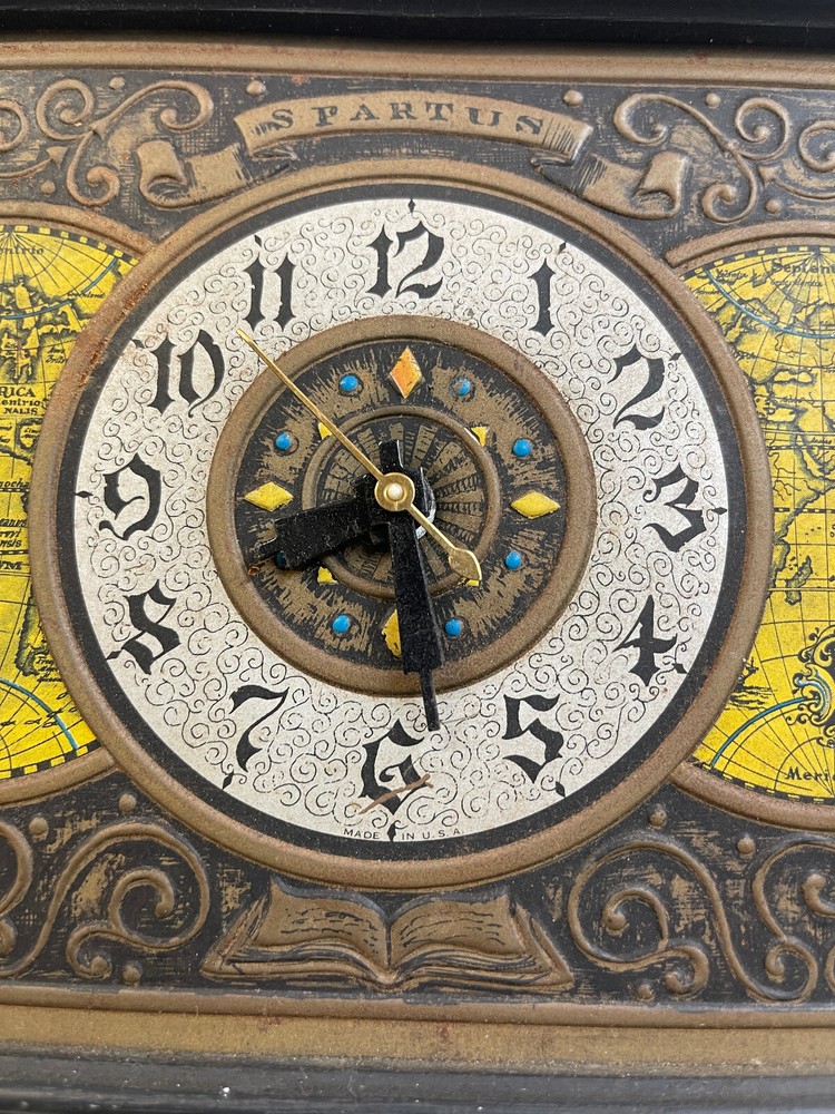 Vintage Spartus Electric Wall Clock *
