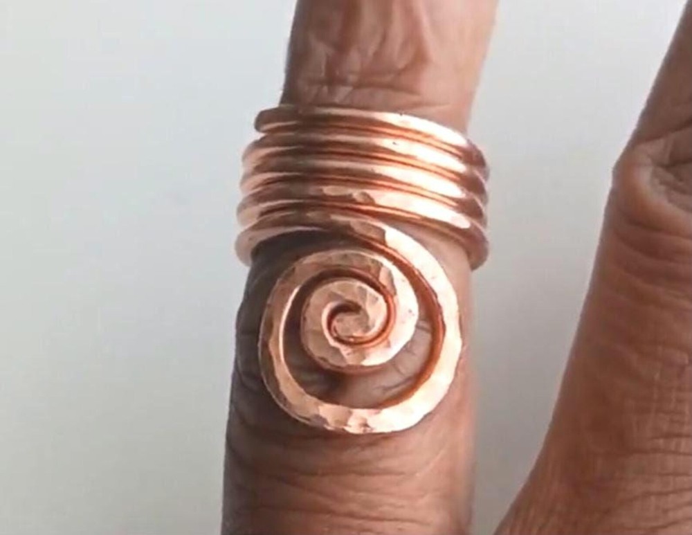 Solid Copper Minimalist Healing Handmade Unisex Ring, Spiral